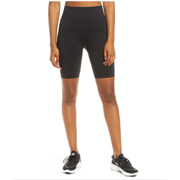 NWT Spanx Look at Me Now Seamless Bike Shorts // XS - Picture 1 of 12